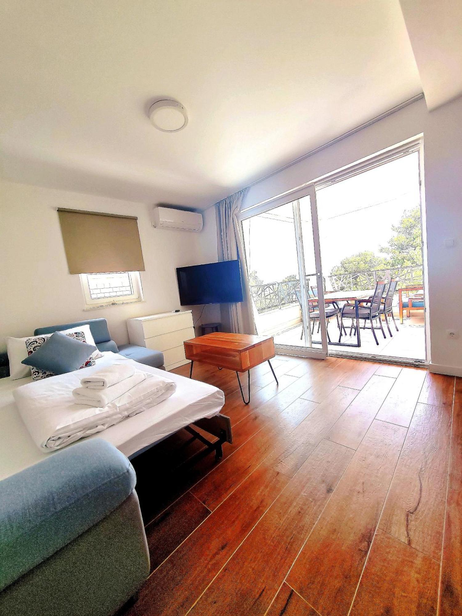 L&L Apartmani 1 Bol Exterior foto